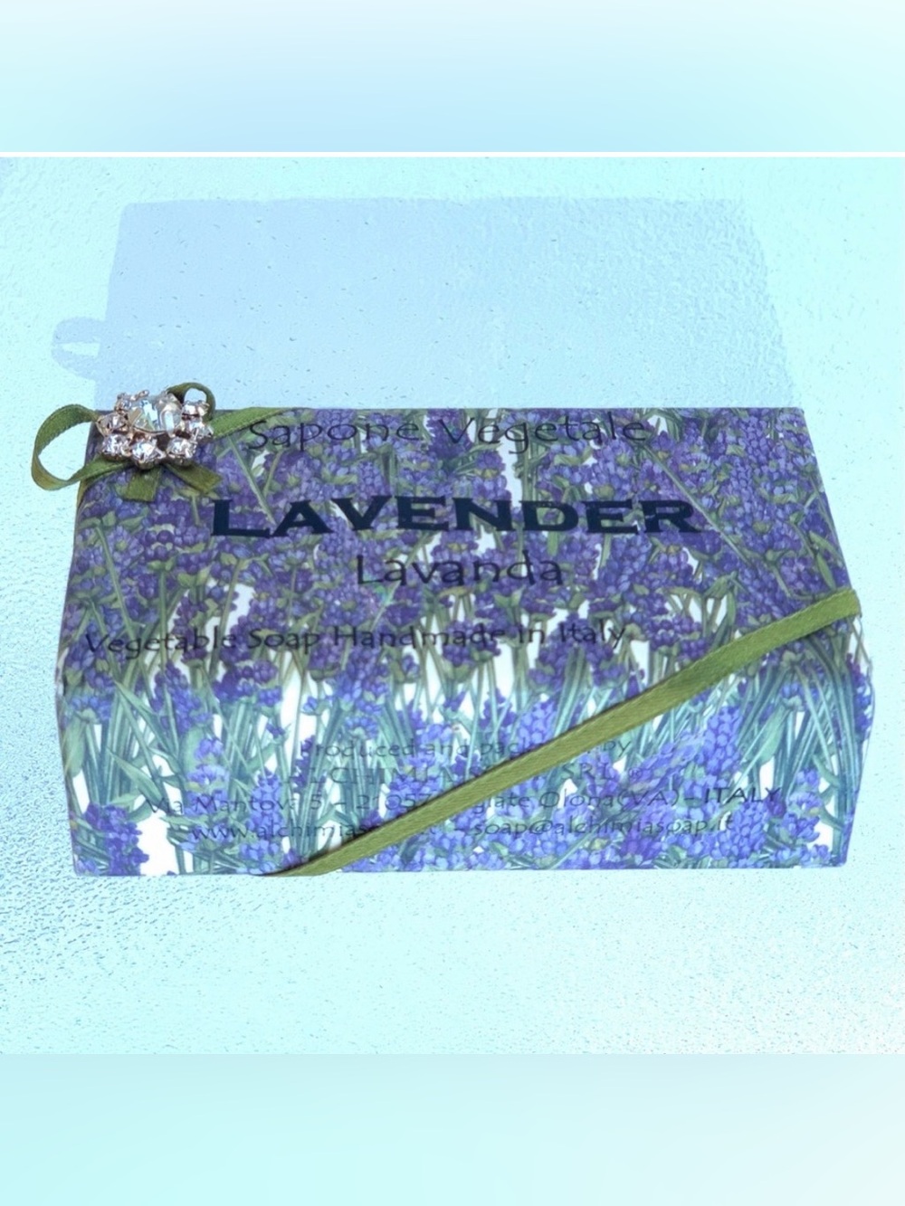 Italian Lavender Sapone Vegetale Bar Soap with Rhinestone Embellished Wrapping - Picture 3 of 7